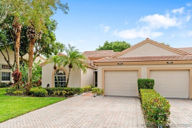 7916 Coral Pointe Dr