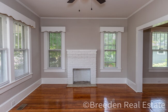 Photo - 408 E Concord St