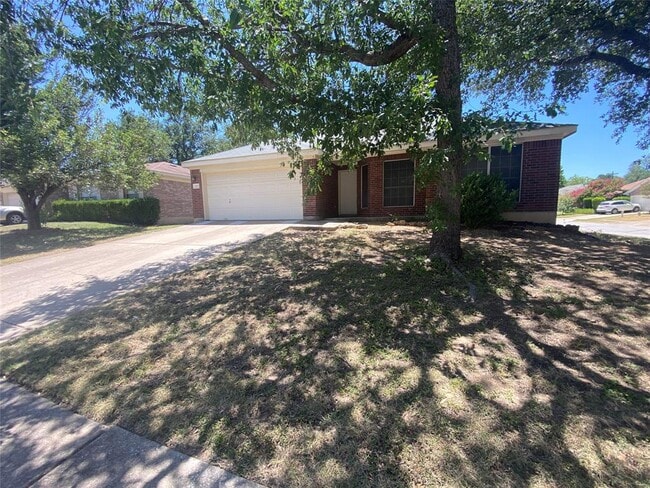 Photo - 2501 Willow Way