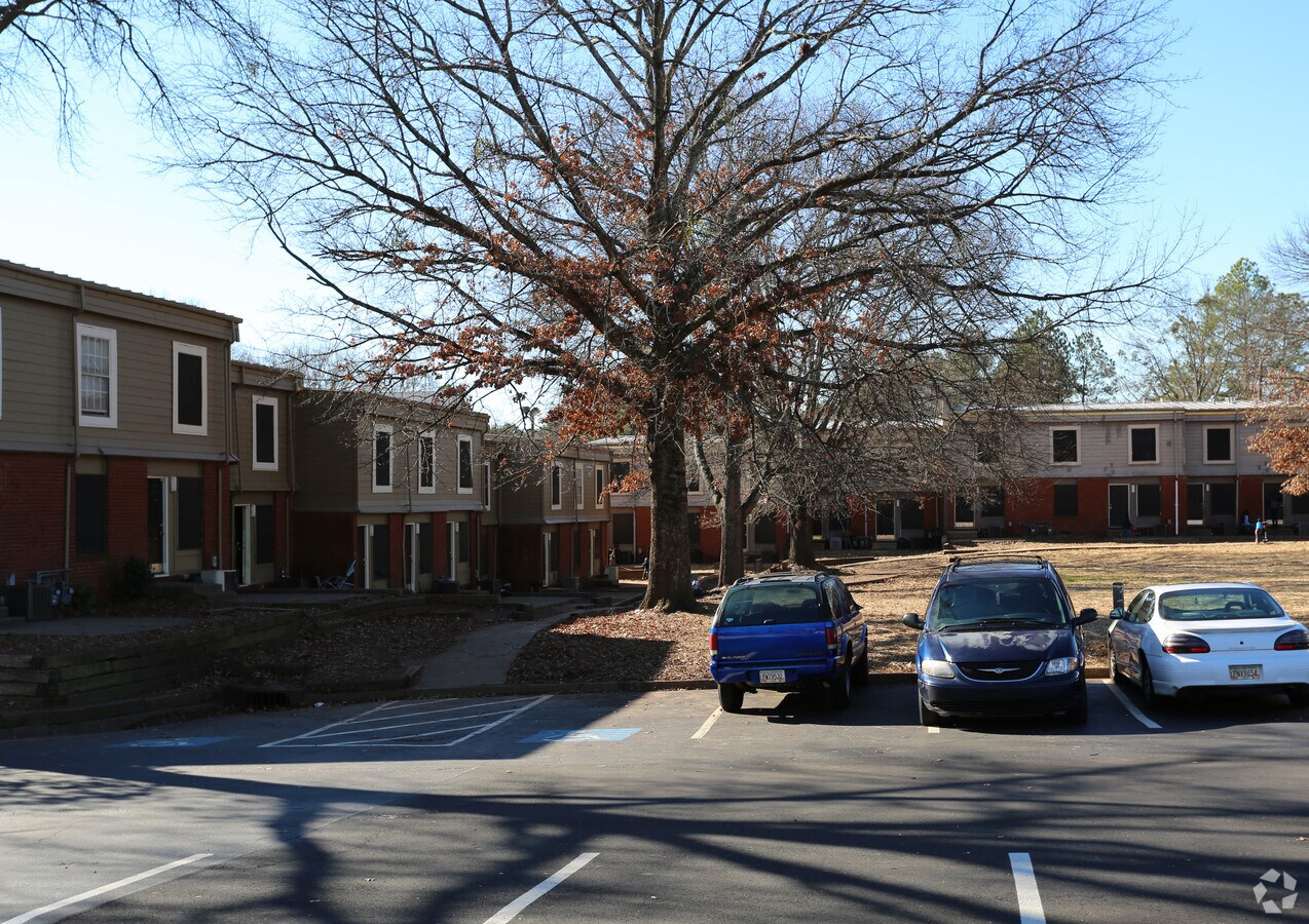 Photo - Forest Cove Apartments