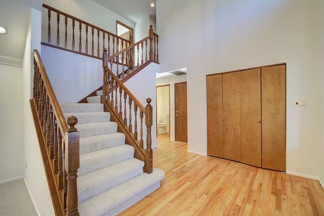 Photo - 4Bd/2.5Ba Renton House