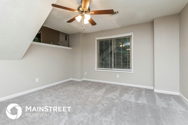 Photo - 181 Holly Ct