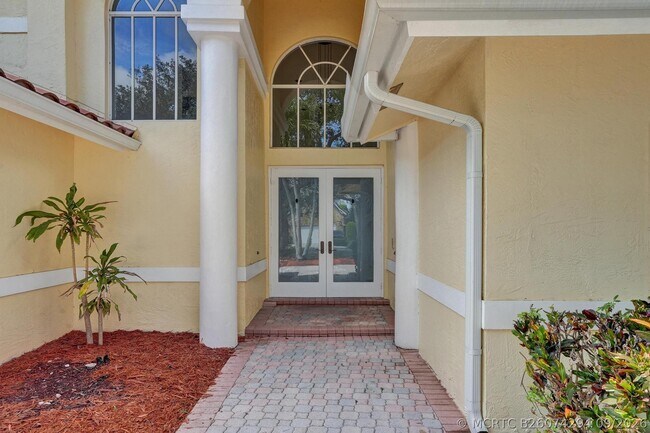 Photo - 11340 Lakeshore Dr