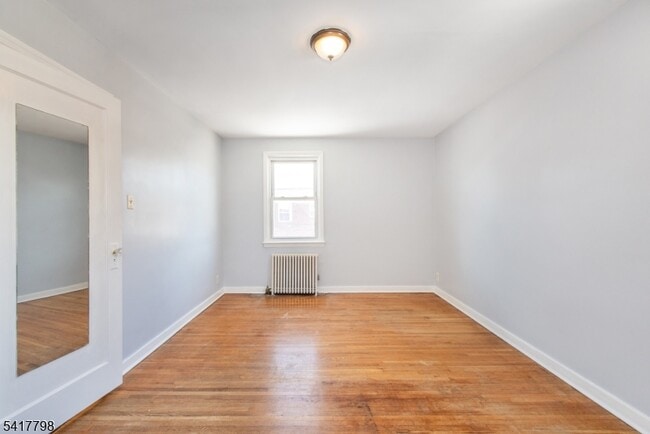 Photo - 23 Carpenter Terrace N