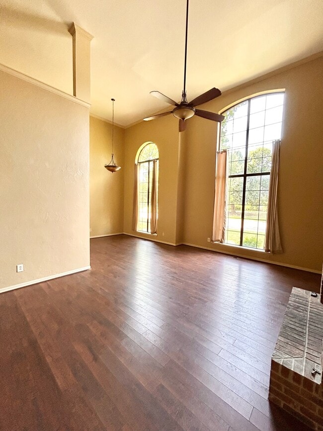 Photo - 2200 NW 49th St