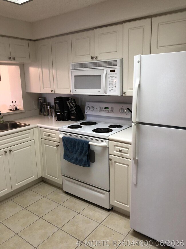 Photo - 3023 Alcazar Pl Unit 305