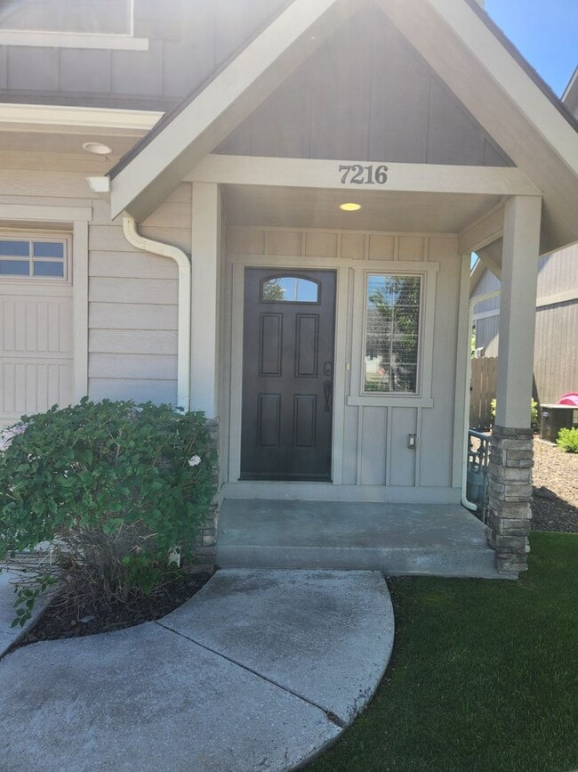 Building Photo - F7216 Unit p7216