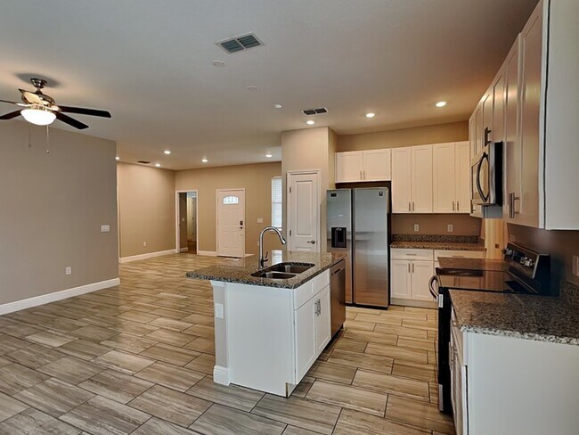 Photo - 1957 Michigan Dr