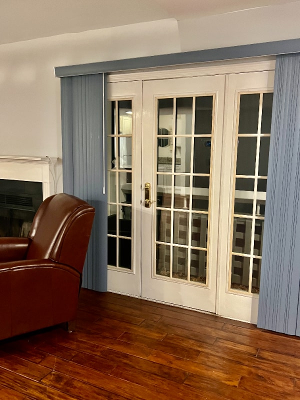 Photo - 523 Old Pond Ln