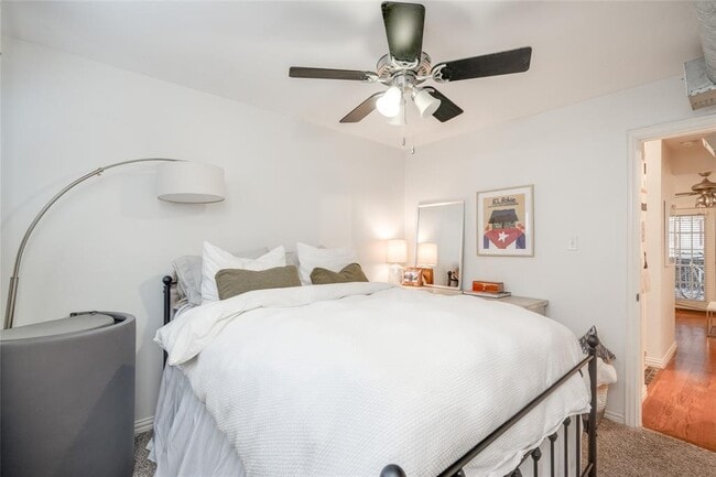Photo - 1510 W 6th St Unit 107