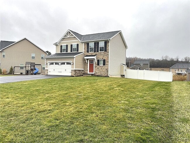 Photo - 113 Weeping Willow Way