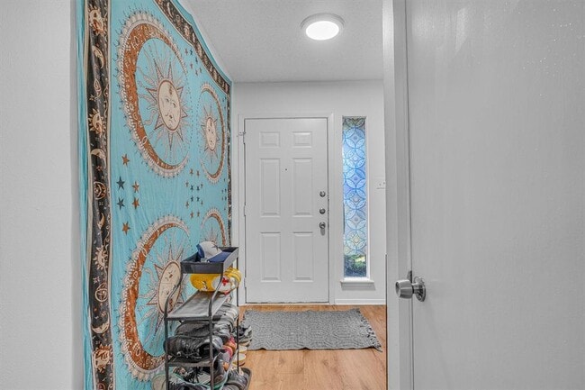 Photo - 10102 Woodstock Dr