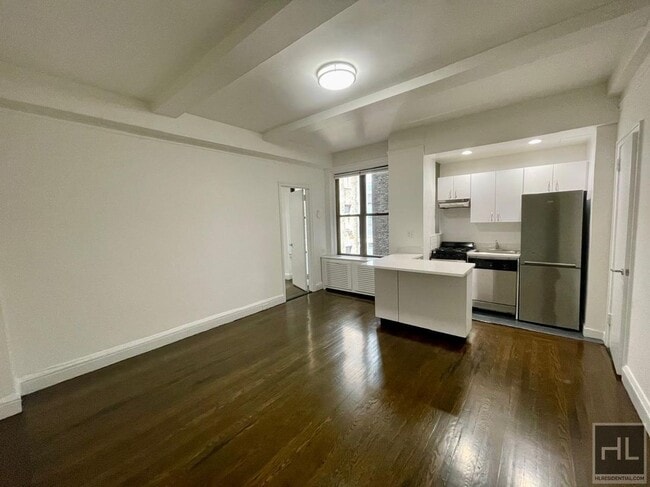 Building Photo - EAST 46 STREET