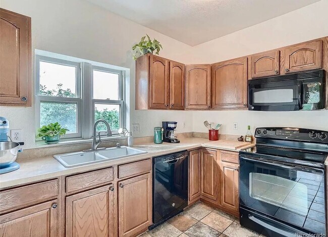 Photo - Private Retreat with Mountain Views Near Olde Town Arvada