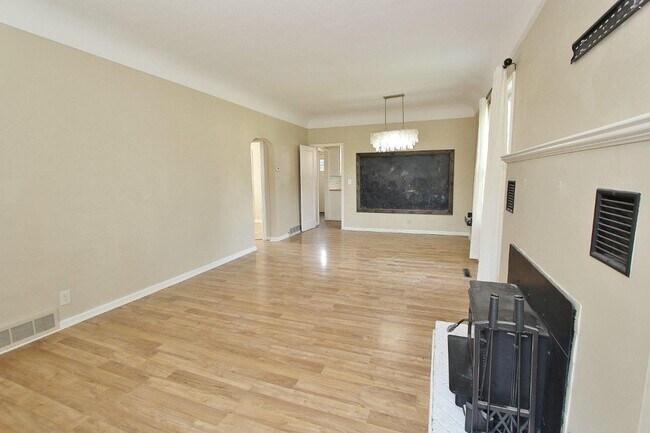 Photo - Charming Home in Caldwell