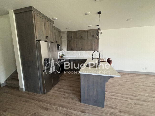 Photo - 5133 Beach Dr