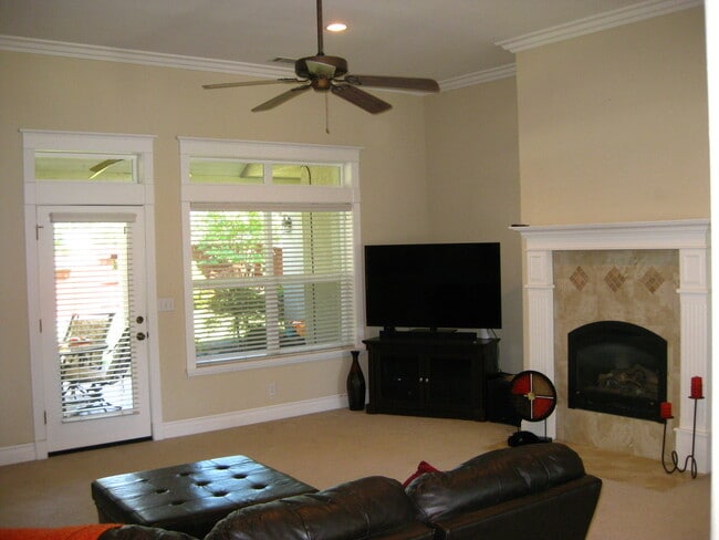 Photo - 2500 Sq Ft in Great Neighborhood Near Schools and Bidwell Park!