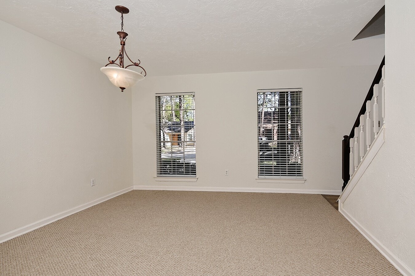 Photo - 35 Berryfrost Ln