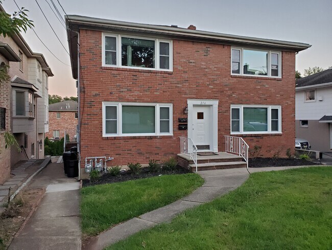 Photo - 216 Glen Ave Apartamentos Unidad Second Floor