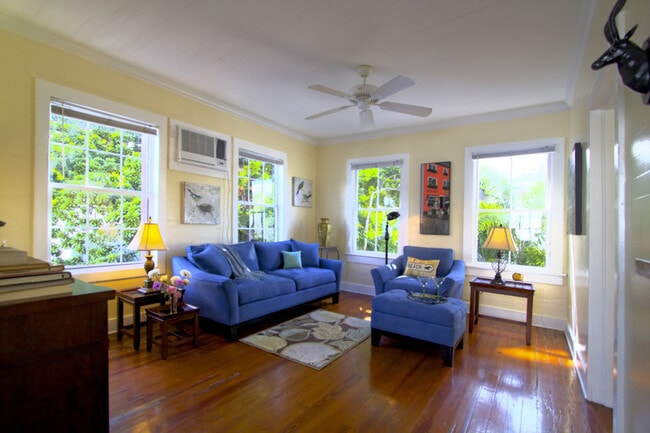Photo - Furnished 1 bedroom 1 Bathroom in Old Town