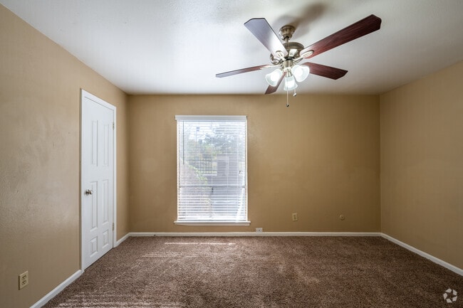 Photo - Valley View - DFW