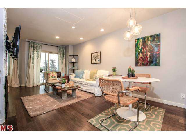 Photo - 141 S Clark Dr Unit 424