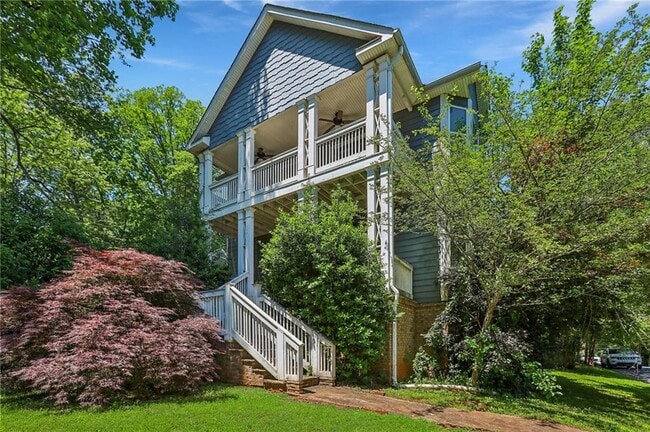 Photo - 411 Deering Rd NW House