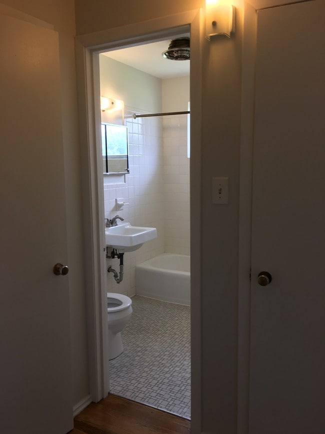 Photo - 2223 Laurel Ave