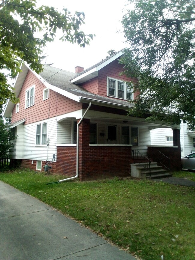 Building Photo - 3532 Watson Ave Rental