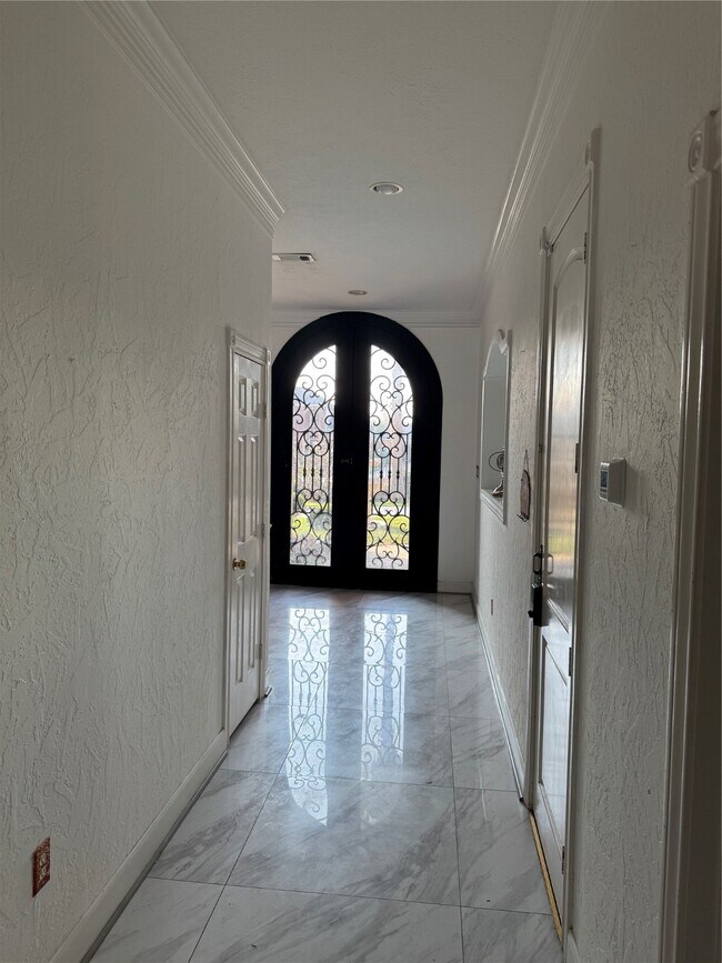 Photo - 6015 Ladonia St