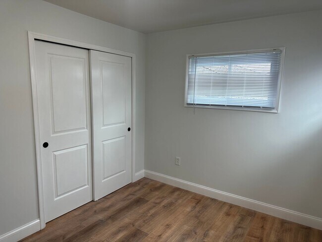 Photo - 18 Nestingrock Ln