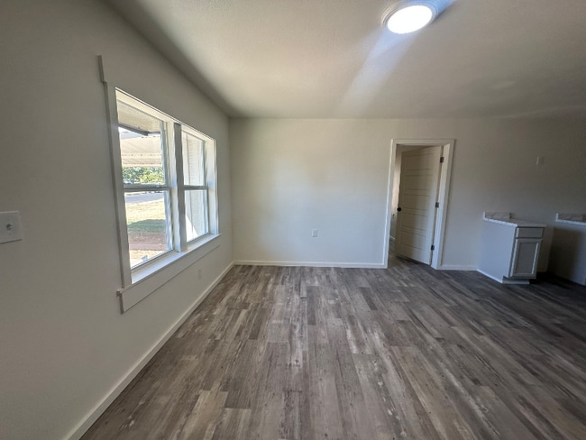 Photo - 1904 63rd St