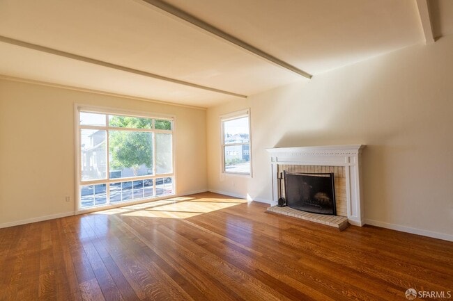 Photo - 1030 Ulloa St