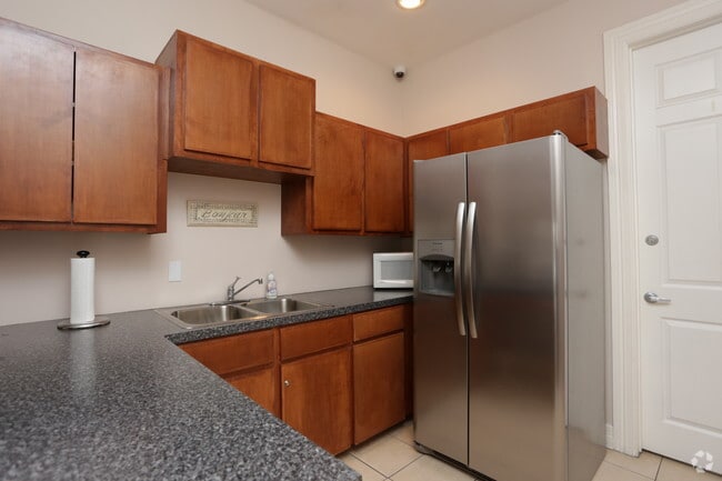 Clubhouse Kitchen