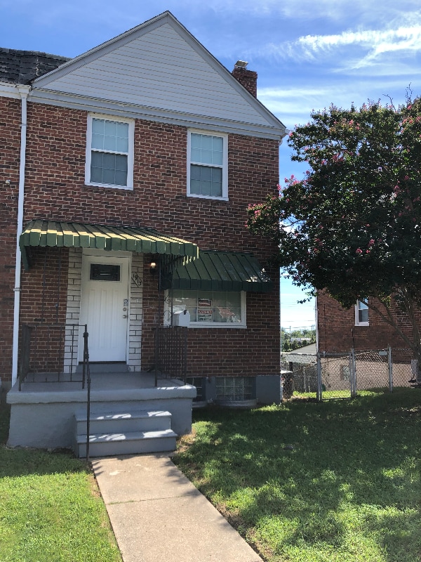 Building Photo - 1913 Searles Rd