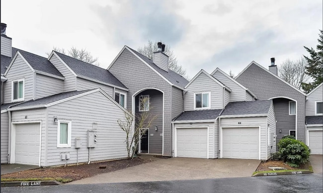 Building Photo - Spacious 3BR Condo at Oswego Bay – Prime Location!