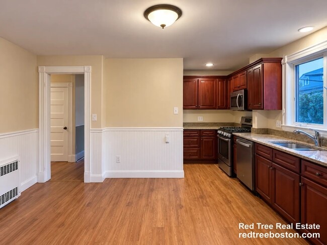 17 E Milton Rd Unit 1