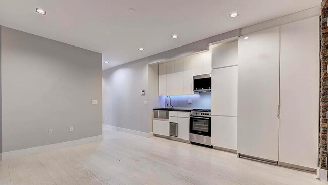 Photo - 200 Stanton St Apartment Unit 3