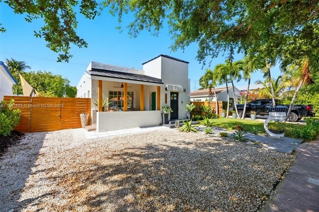 Photo - 1363 Biarritz Dr