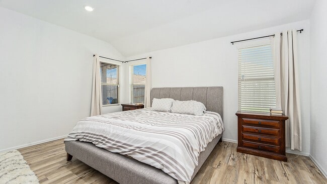 Photo - 18519 Summit Ranch Dr