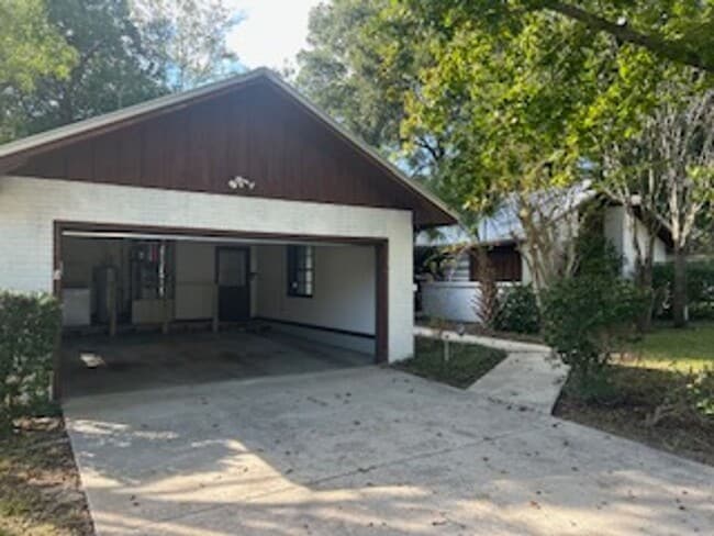 Photo - Spacious 3-Bedroom Home with Fenced Yard &...