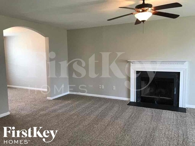 Photo - 260 Village Broad St