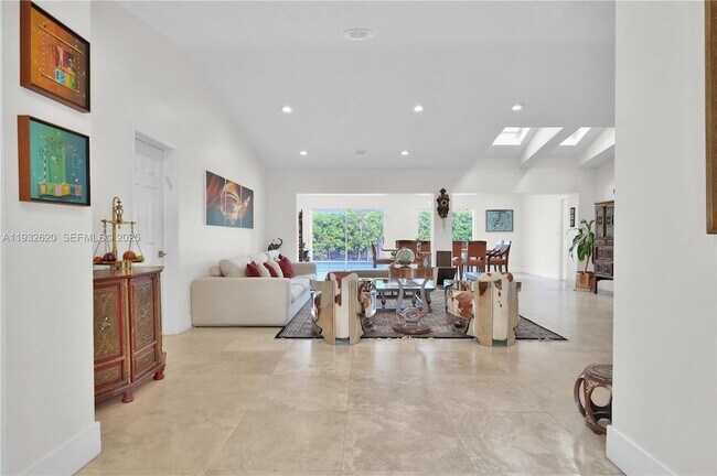 Photo - 2101 NE 211th Terrace