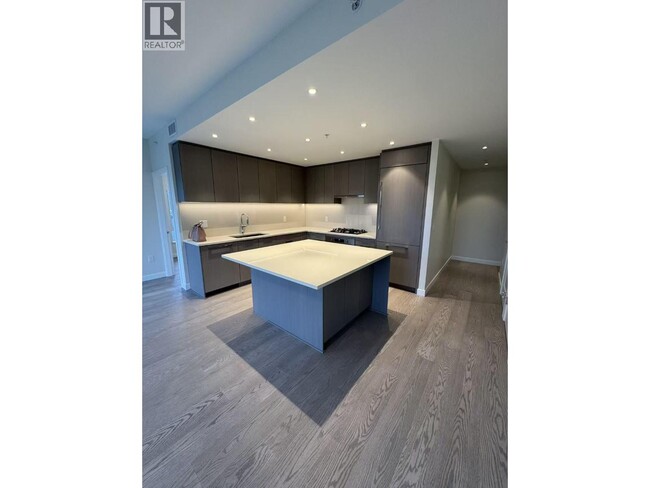 Photo - 6138 Birney Ave Unité 1009