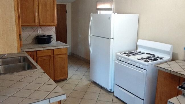 Photo - 2403 22nd Pl