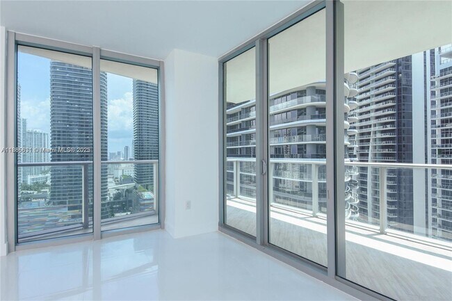 Photo - 1100 S Miami Ave Unidad 2510