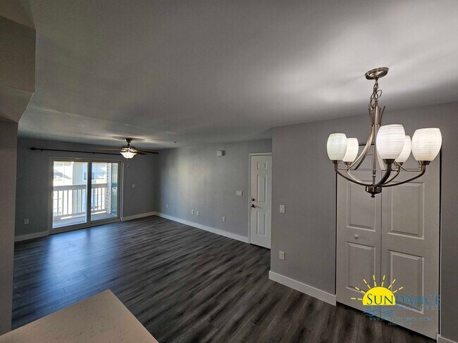 Photo - Fully Renovated 2 Bedroom Unit in Destin!