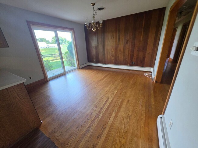 Photo - 2213 Allibone Rd