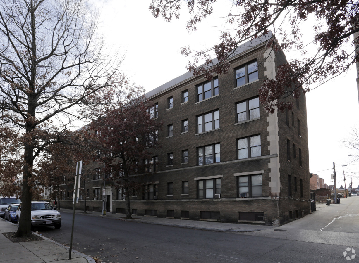 Photo - 1460 Euclid St NW Apartments