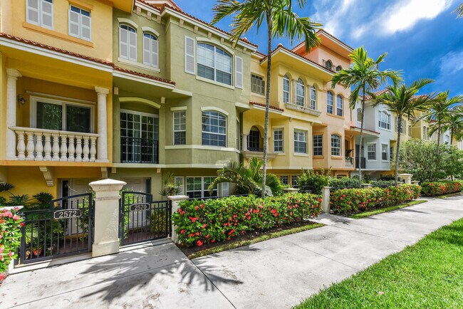 Photo - 2570 Gardens Pkwy